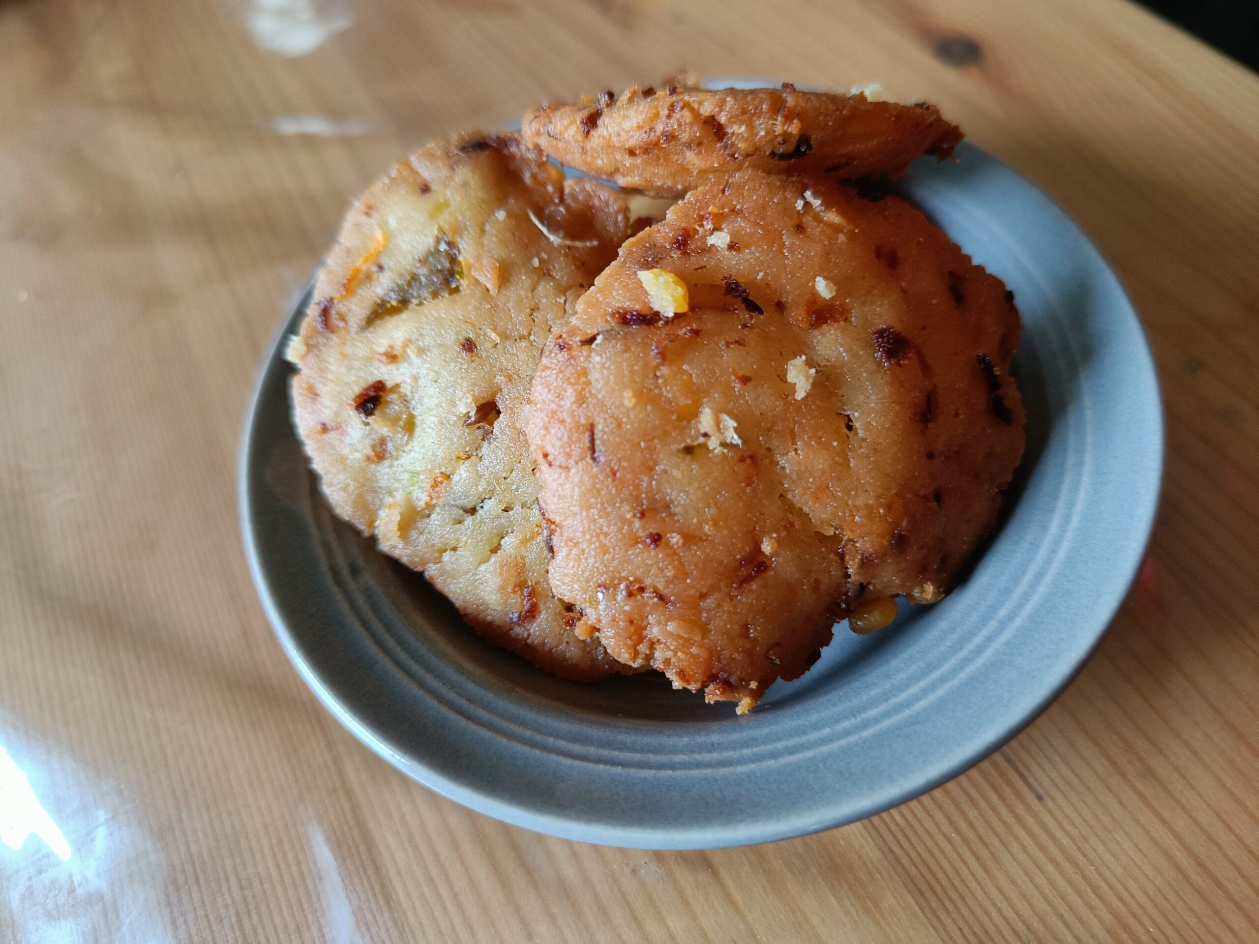 Healthy snack for Kids | Rice flour thattai | Rice flour crispies - Discover Monisha