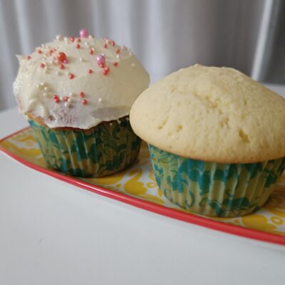 wedding cake cupcake almond flour cupcake