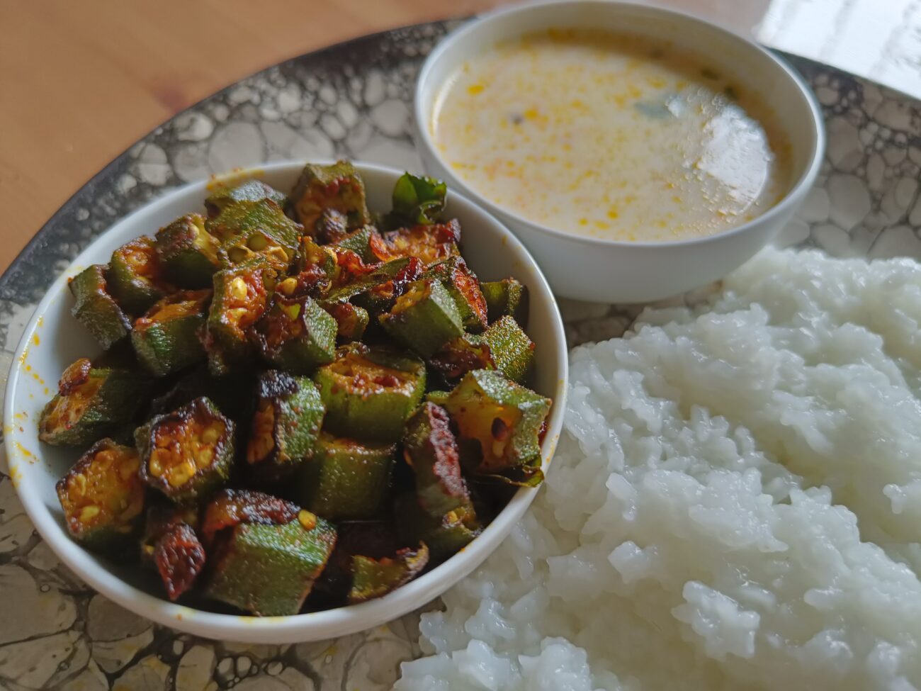 CURD RICE WITH OKRA FRY | COMFORT FOOD RECIPES | QUICK DINNER RECIPE | QUICK LUNCH RECIPE