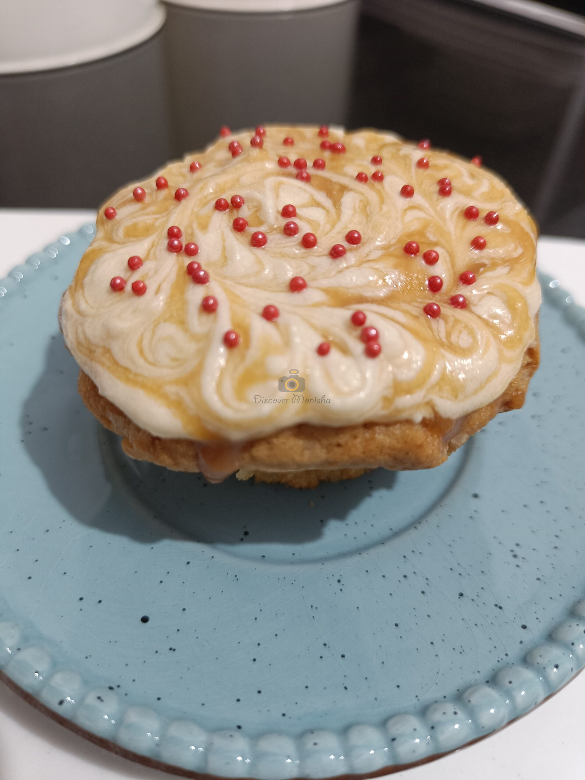 Salted caramel cupcakes | Easy and efficient ways - Discover Monisha